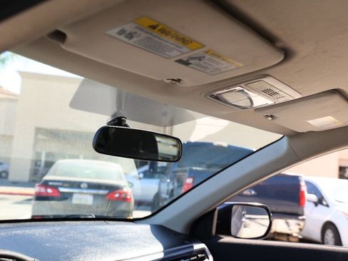 Used 2022 Honda HR-V LX image 13