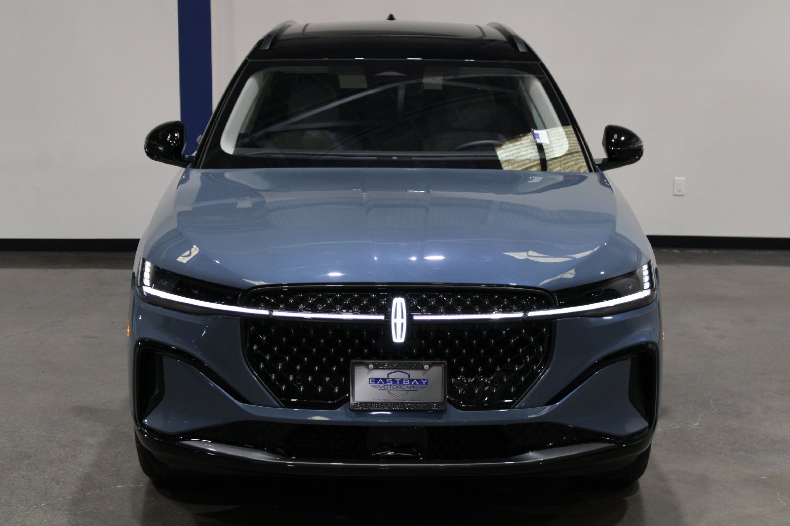 Used 2026 Lincoln Nautilus Reserve AWD/4WD image 4