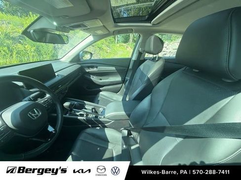 Used 2017 Honda Accord EX-L image 11