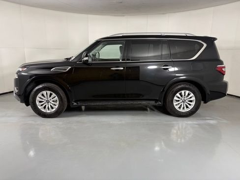 Used 2024 Nissan Armada SV AWD/4WD image 5