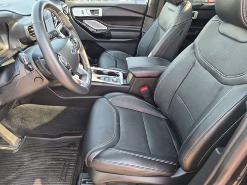 Used 2023 Ford Explorer ST w/ Equipment Group 401A AWD/4WD image 16
