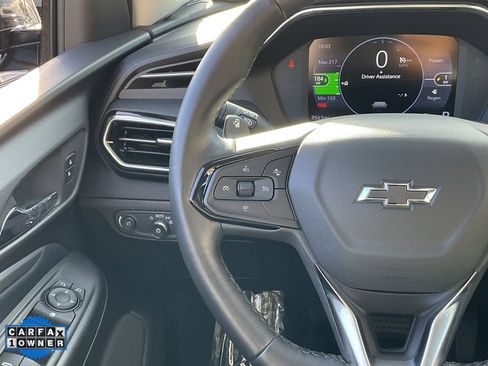 Used 2022 Chevrolet Bolt EUV LT w/ Convenience Package image 38