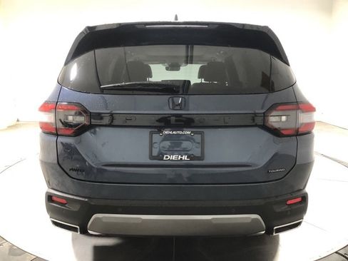 New 2026 Honda Pilot Touring image 6