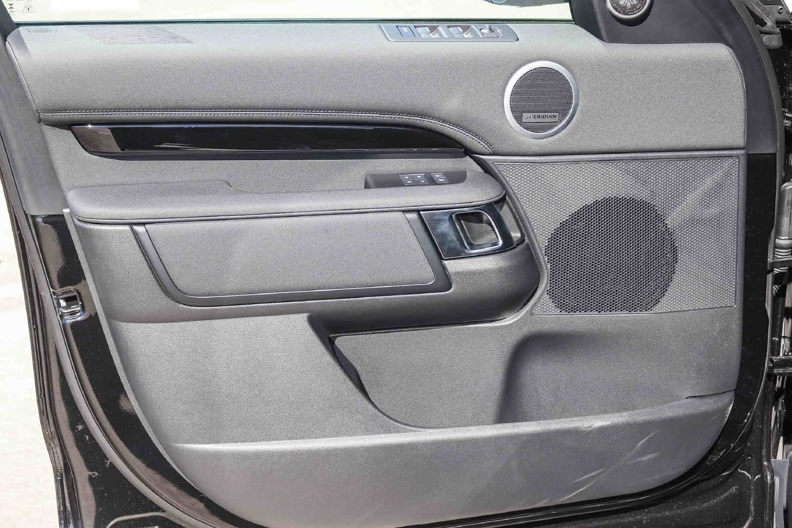 New 2026 Land Rover Discovery S AWD/4WD image 20