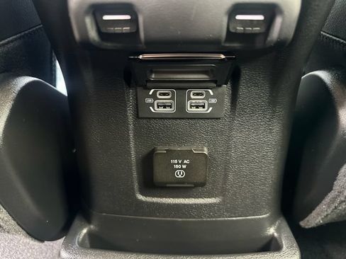 Used 2023 Jeep Wrangler Unlimited Sahara w/ Cold Weather Group AWD/4WD image 19