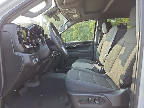 New 2026 GMC Sierra 1500 Elevation image 11