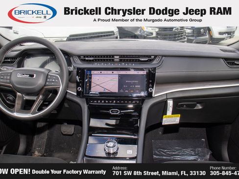 New 2026 Jeep Grand Cherokee Altitude image 20