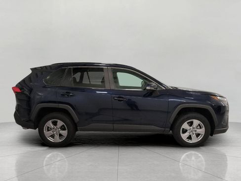 Used 2025 Toyota RAV4 XLE AWD/4WD image 11