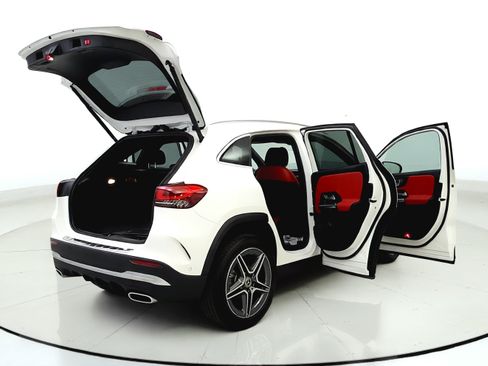 Used 2023 Mercedes-Benz GLA 250 4MATIC w/ AMG Line Exterior image 14