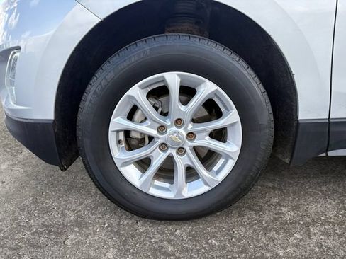 Used 2018 Chevrolet Equinox LT AWD/4WD image 14