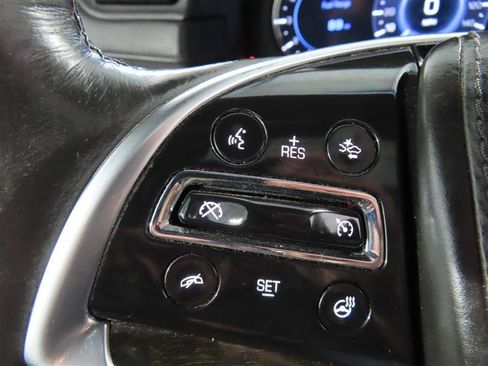 Used 2018 Cadillac Escalade ESV Platinum AWD/4WD image 27