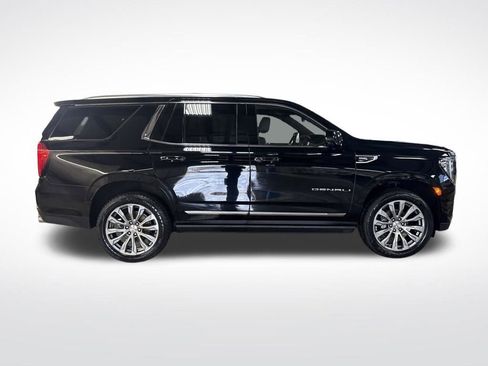 Used 2021 GMC Yukon Denali w/ Denali Premium Package image 7