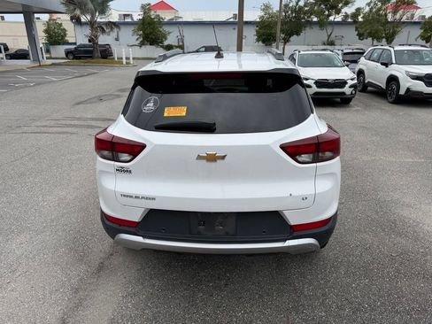 Used 2021 Chevrolet TrailBlazer LT w/ Convenience Package FWD image 6