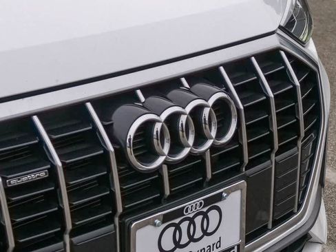 Used 2024 Audi Q3 2.0T Premium AWD/4WD image 5