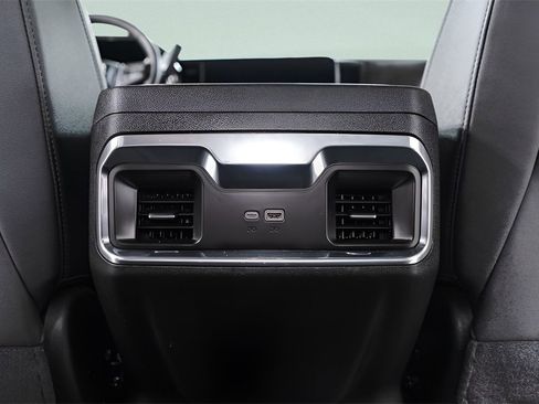 Used 2024 GMC Sierra 2500 SLT w/ SLT Convenience Package image 31