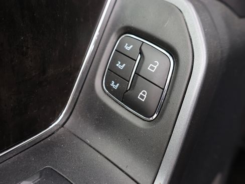 Used 2025 Ford F250 Lariat w/ Lariat Ultimate Package AWD/4WD image 46