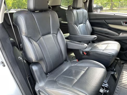 Used 2019 Subaru Ascent Limited w/ Popular Package #3 AWD/4WD image 15
