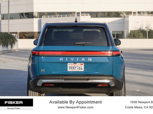 Used 2023 Rivian R1S Adventure image 9