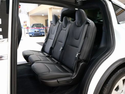 Used 2020 Tesla Model X Long Range image 14