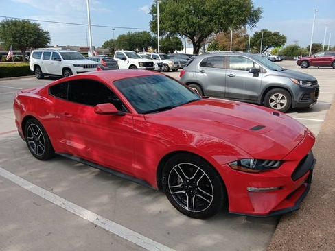 Used 2022 Ford Mustang Premium RWD image 3