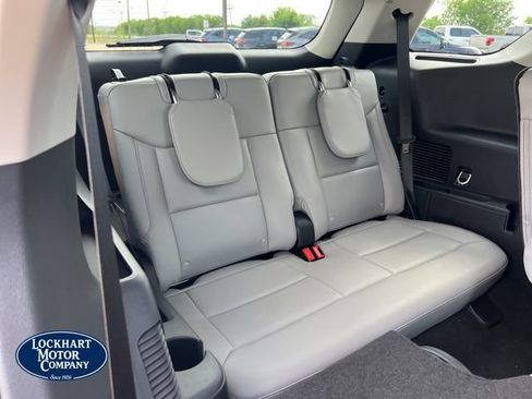 New 2026 Ford Explorer Active w/ Active Comfort Package RWD image 18