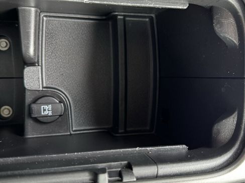 Used 2017 Dodge Journey Crossroad image 30