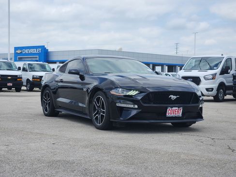 Used 2020 Ford Mustang GT RWD image 3