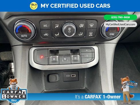 Used 2023 GMC Acadia SLE w/ Driver Convenience Package FWD image 30