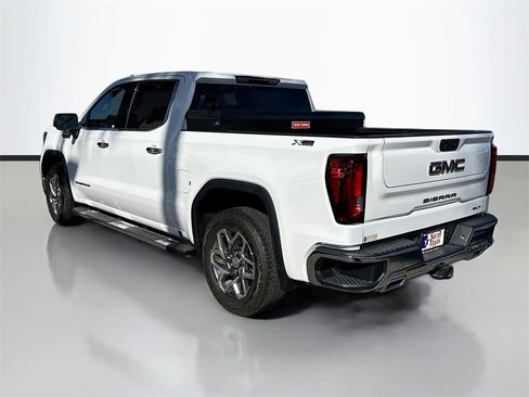 Used 2024 GMC Sierra 1500 SLT w/ X31 Off-Road Package image 7
