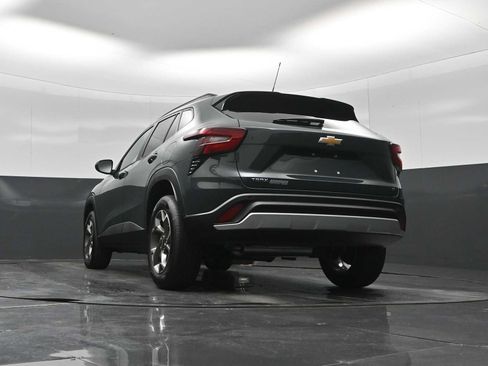 New 2026 Chevrolet Trax LT w/ Driver Confidence Package FWD image 23