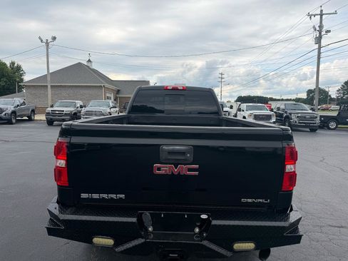 Used 2017 GMC Sierra 3500 Denali w/ Duramax Plus Package AWD/4WD image 6