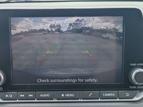 Used 2025 Nissan Rogue SV AWD/4WD image 22