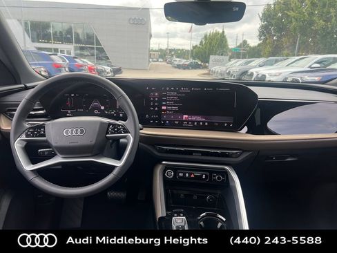 Used 2025 Audi Q5 Premium Plus image 38