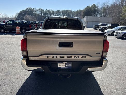 Used 2021 Toyota Tacoma SR5 image 6