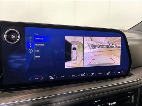 Used 2025 Chevrolet Tahoe Z71 image 30