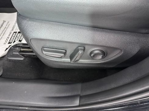Certified 2025 Toyota Grand Highlander AWD Hybrid image 23