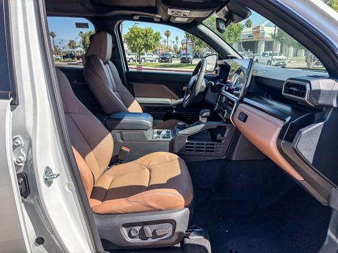 New 2026 Toyota 4Runner Limited AWD/4WD image 19