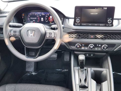 Used 2025 Honda Accord LX image 24
