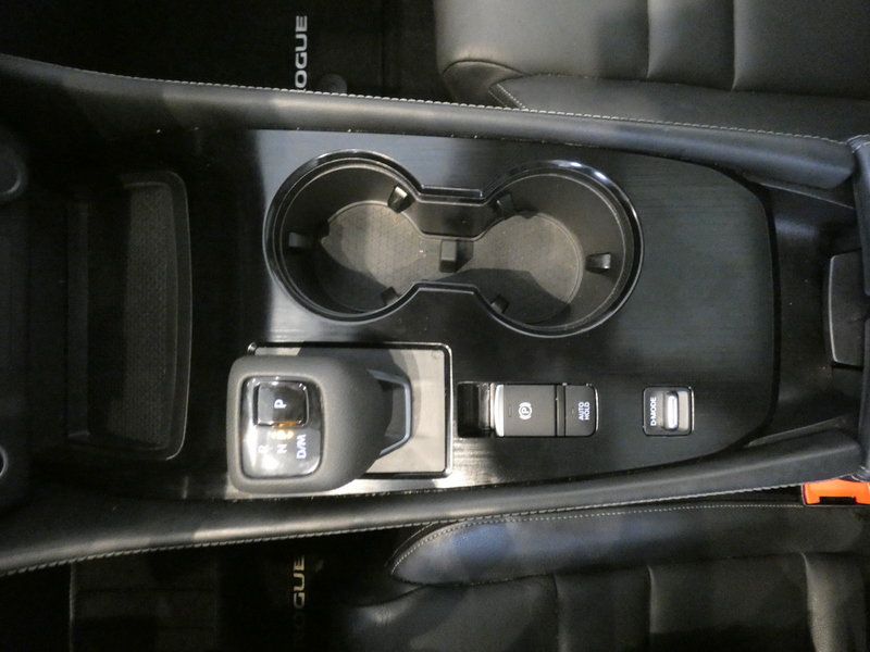 Used 2023 Nissan Rogue SL FWD image 25