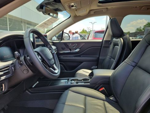 Certified 2024 Lincoln Corsair Reserve w/ Equipment Group 201A AWD/4WD image 18