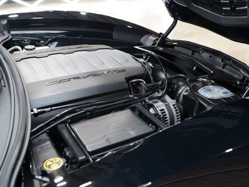 Used 2018 Chevrolet Corvette Stingray Coupe w/ Battery Protection Package image 28