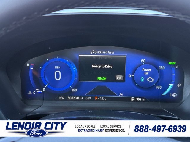 Certified 2022 Ford Escape Titanium w/ Class II Trailer Tow Package FWD image 22