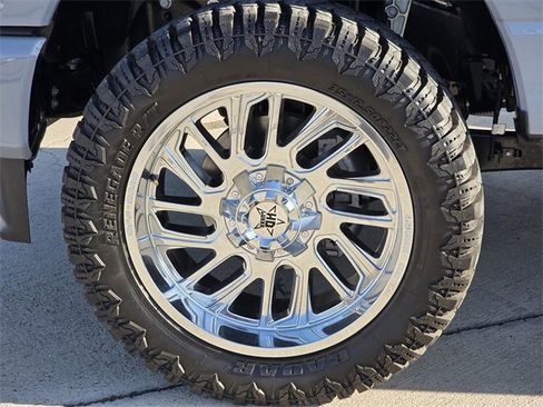 Used 2026 Ford F250 Platinum w/ Platinum Plus Package image 11