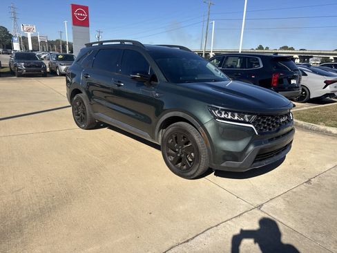 Used 2022 Kia Sorento S image 8