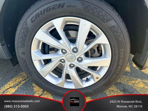 Used 2020 Hyundai Tucson SE image 5