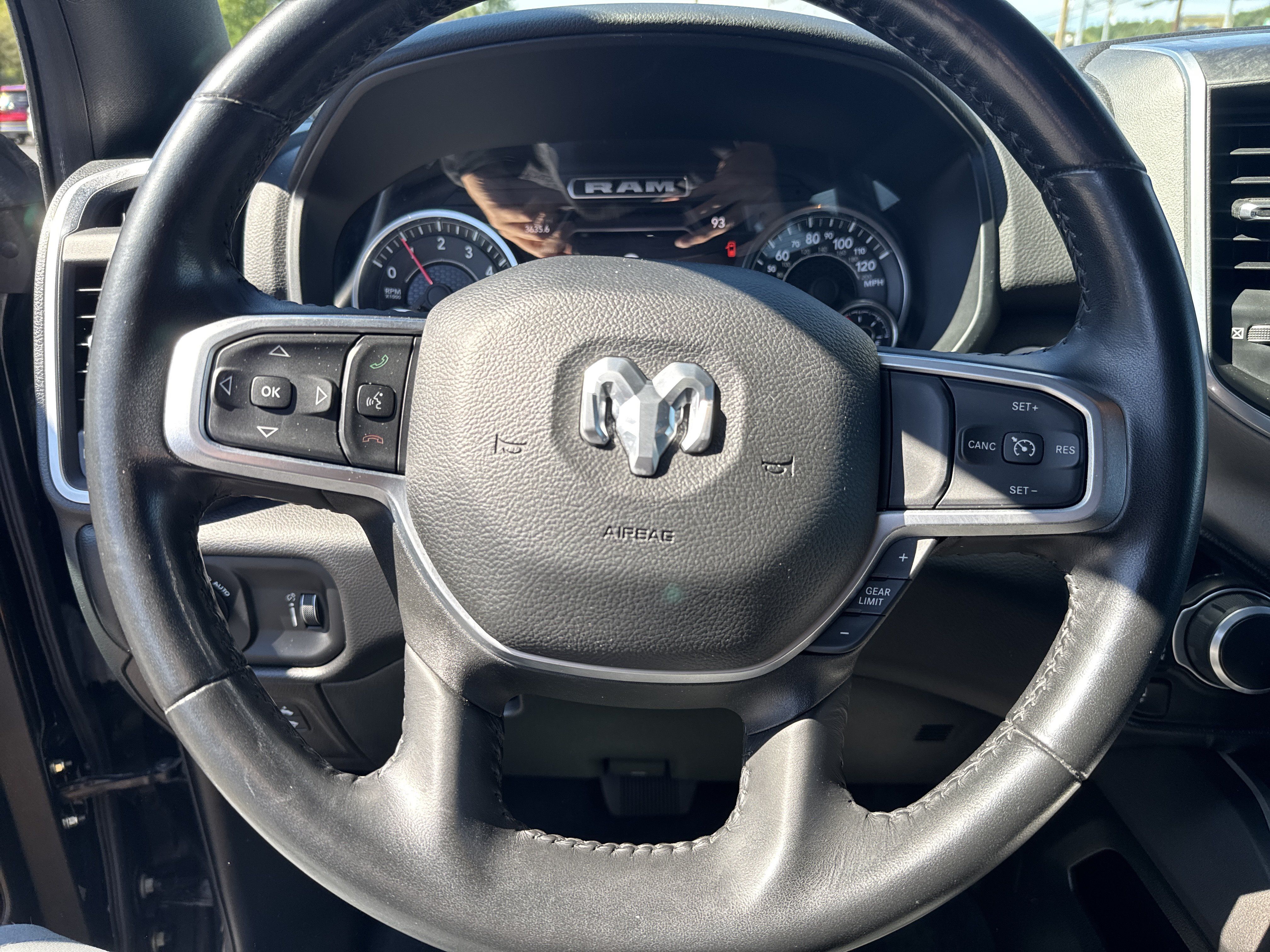 Used 2022 RAM 1500 Big Horn AWD/4WD image 17