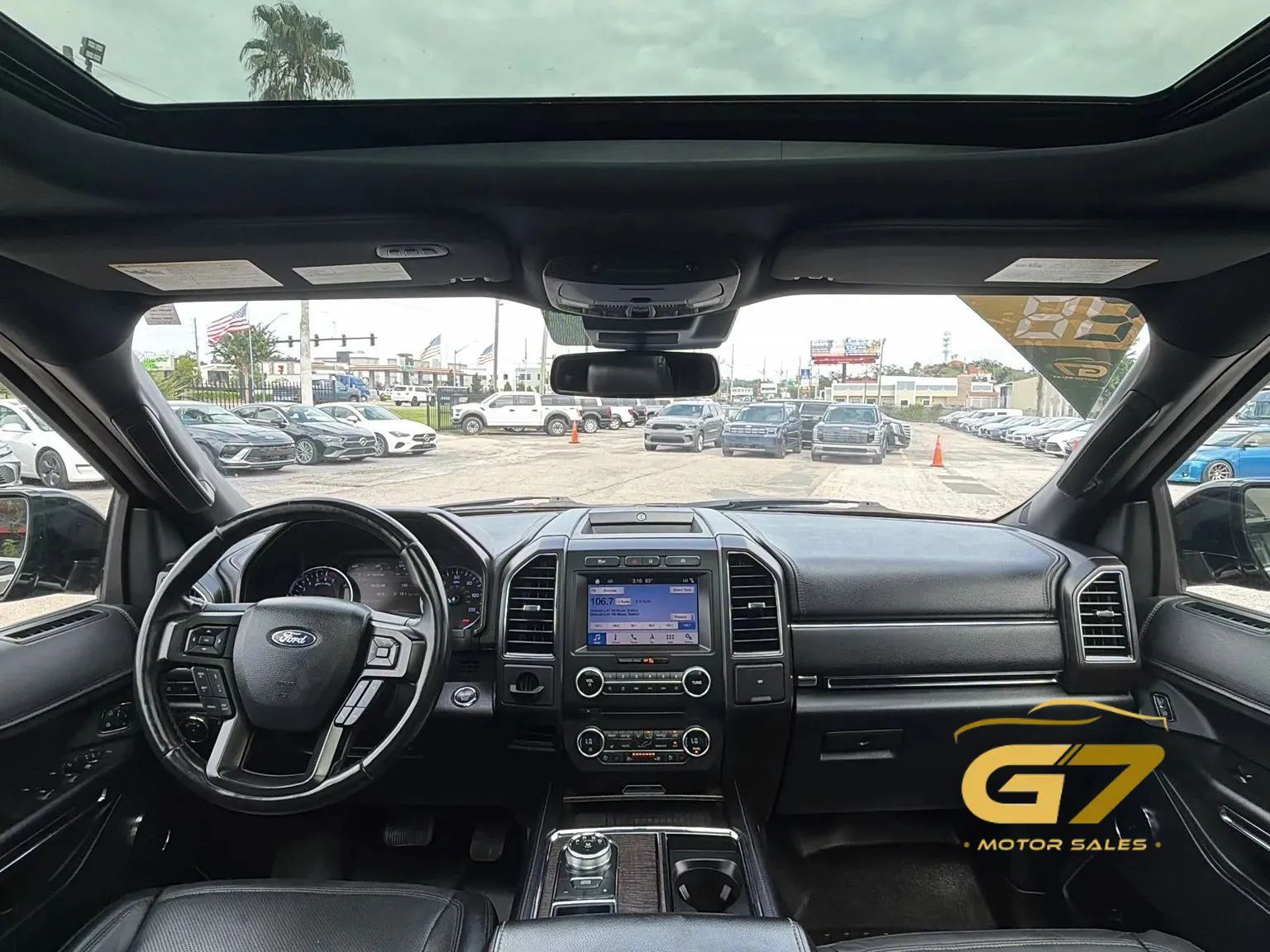 Used 2018 Ford Expedition Limited w/ Equipment Group 301A RWD image 11
