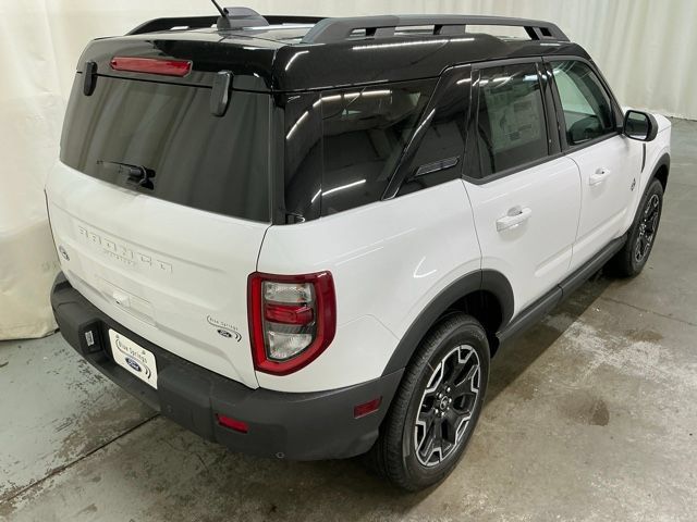 New 2026 Ford Bronco Sport Outer Banks AWD/4WD image 3
