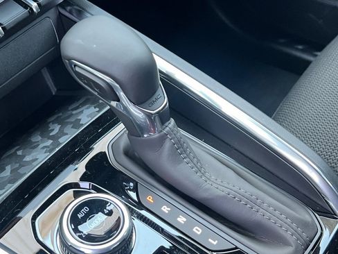 New 2026 GMC Canyon Elevation w/ Convenience Package image 18