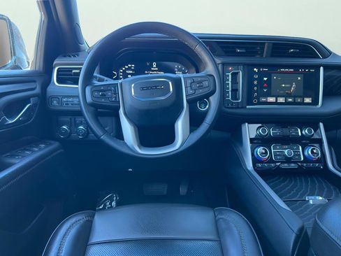 Used 2024 GMC Yukon Denali image 47